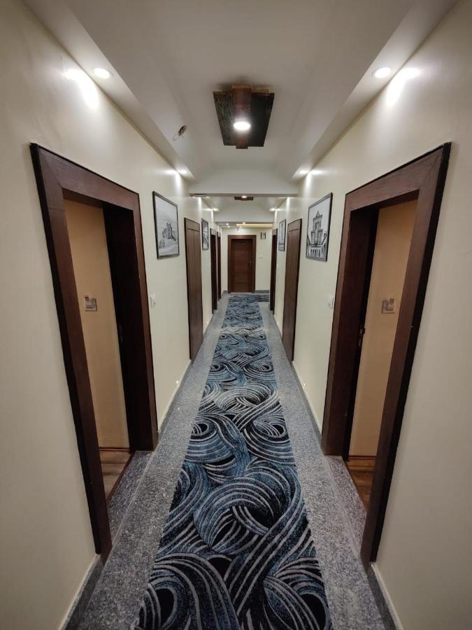 Hotel Green Rooms Srīnagar Buitenkant foto
