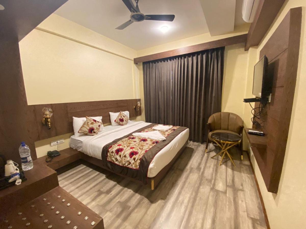Hotel Green Rooms Srīnagar Buitenkant foto